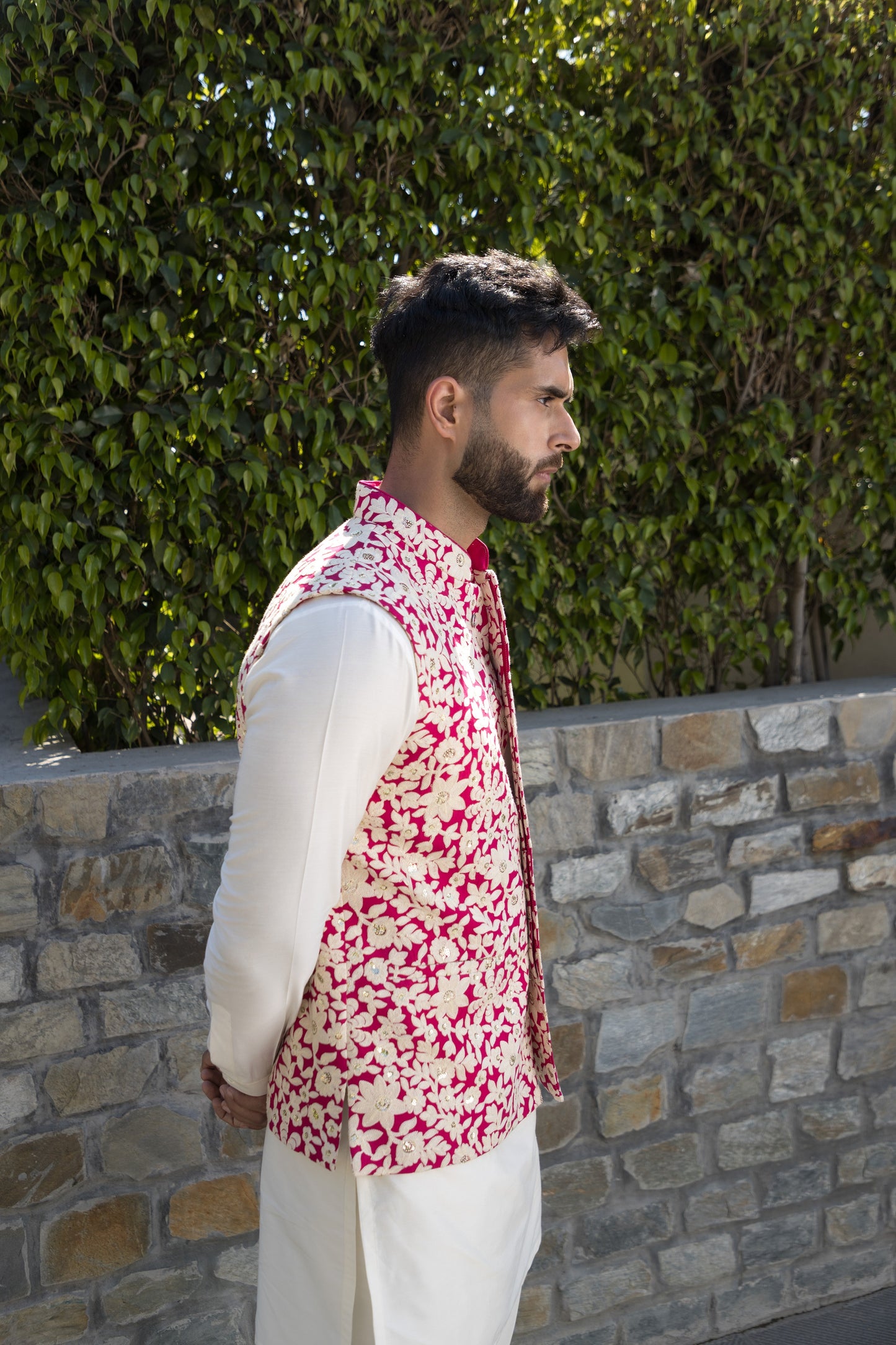The white and pink bundi set, crafted from luxurious silk fabric,