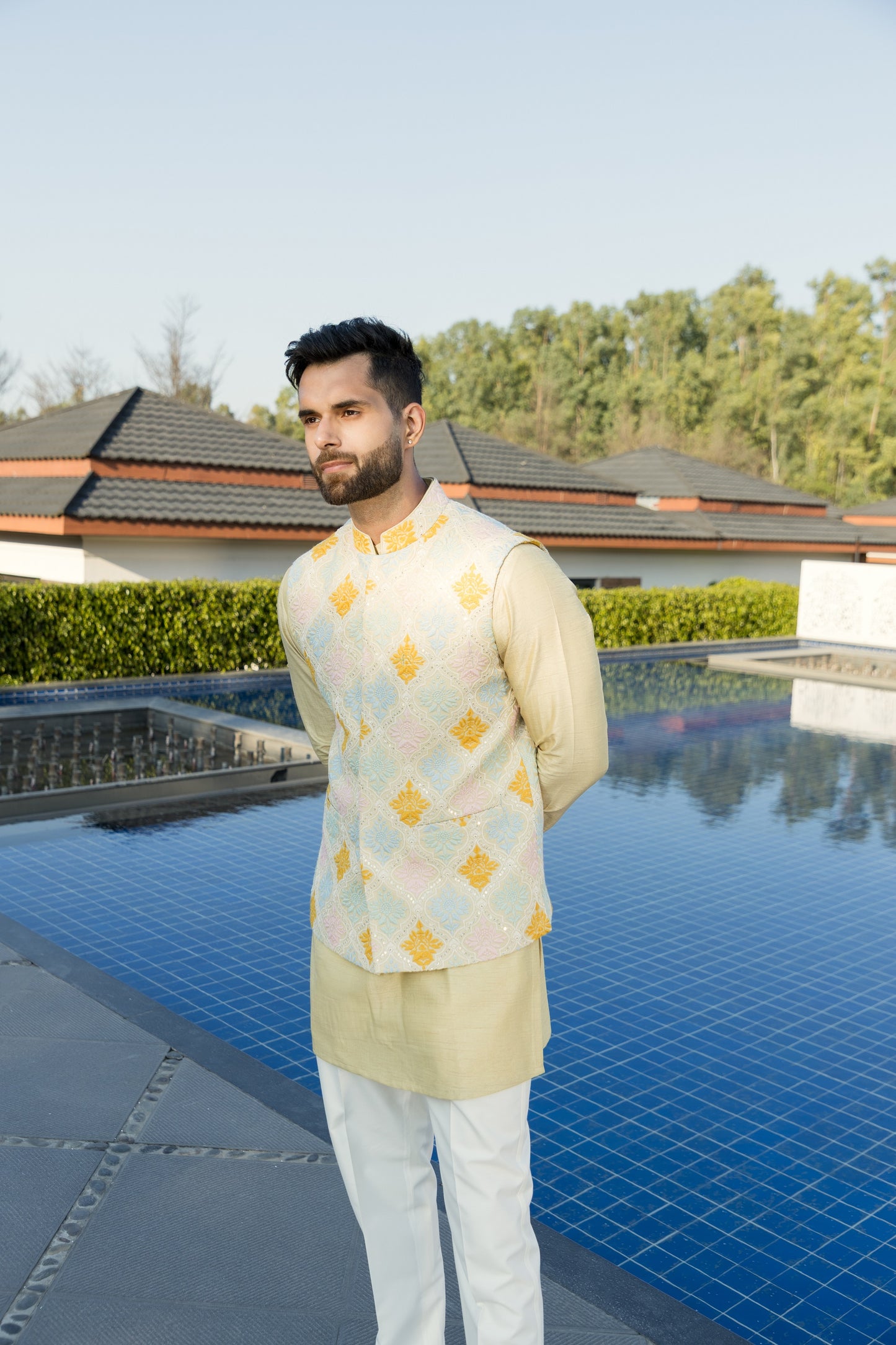 The yellow bundi set, crafted from luxurious silk fabric